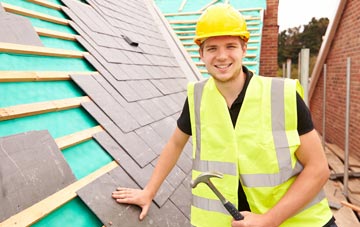 find trusted Heckfield roofers in Hampshire